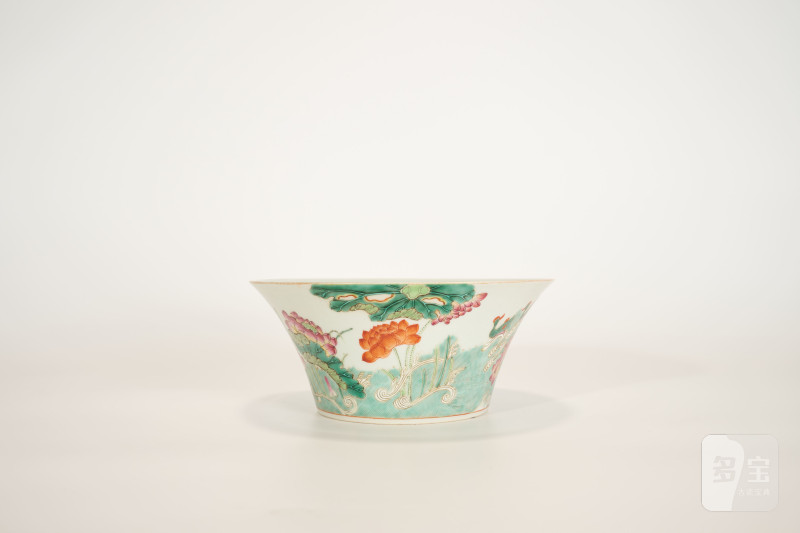 Lot826 清嘉庆 粉彩荷塘鸳鸯碗 - 图3